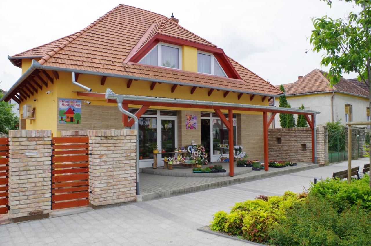 Aranyhal Apartman Hévíz Esterno foto