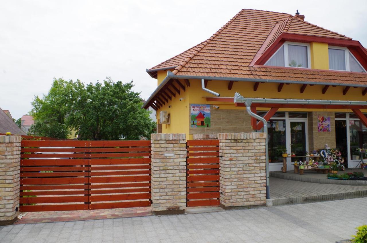 Aranyhal Apartman Hévíz Esterno foto