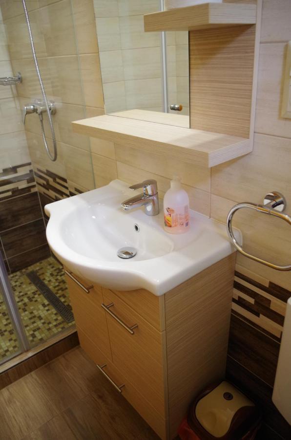 Aranyhal Apartman Hévíz Esterno foto